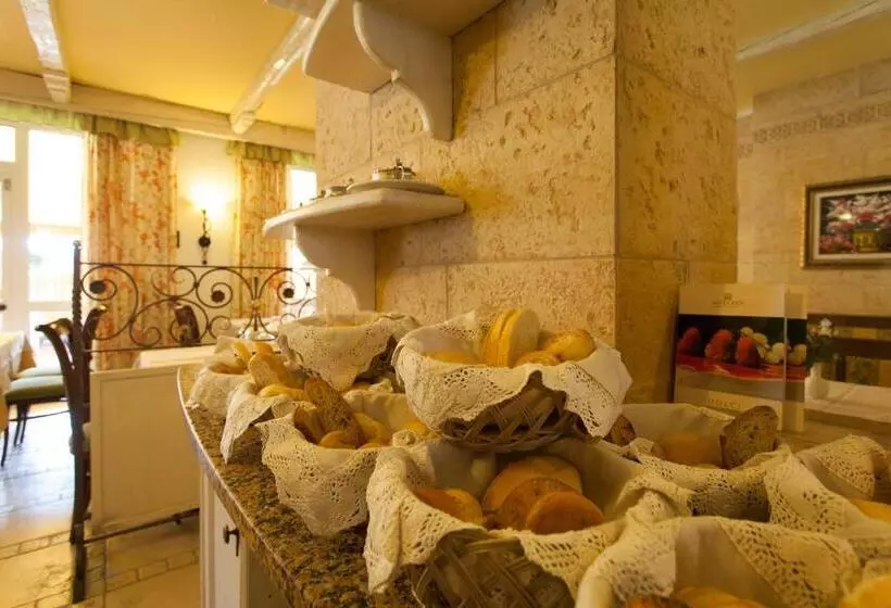 Отель Sartori's