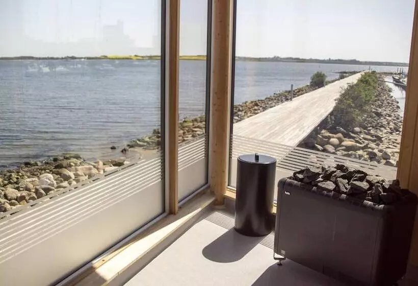 ホテル Strandtangen