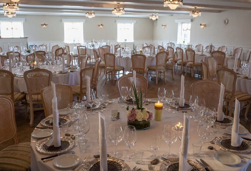 فندق Tyrstrup Kro