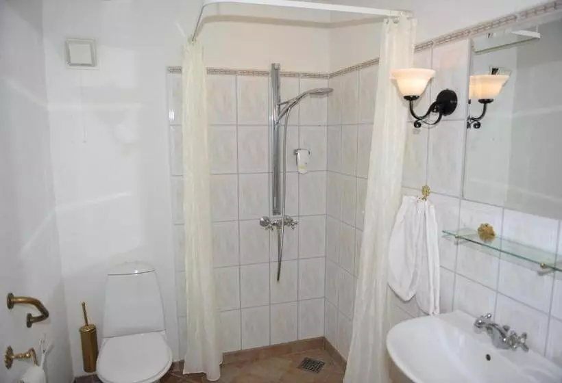 ホテル Tyrstrup Kro