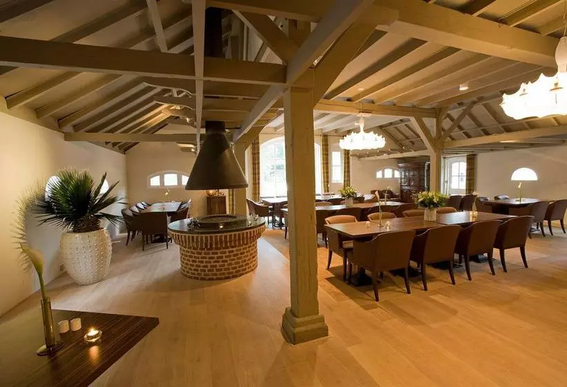 Sandton Hotel De Roskam