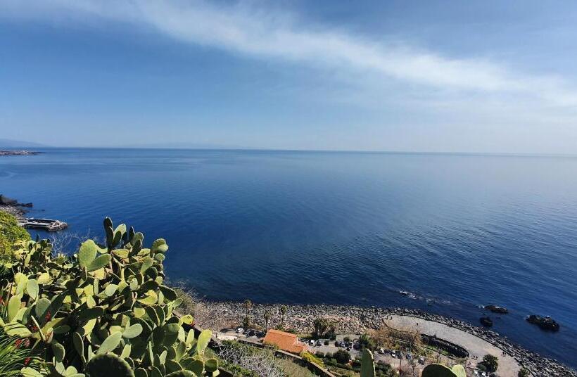 تختخواب و صبحانه Antica Dimora Barocca