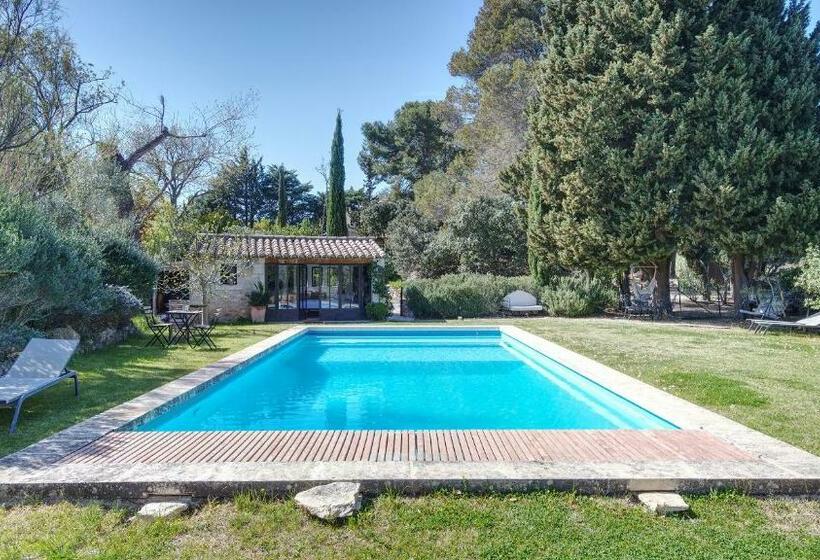 Bed and Breakfast Mas Des Alpilles