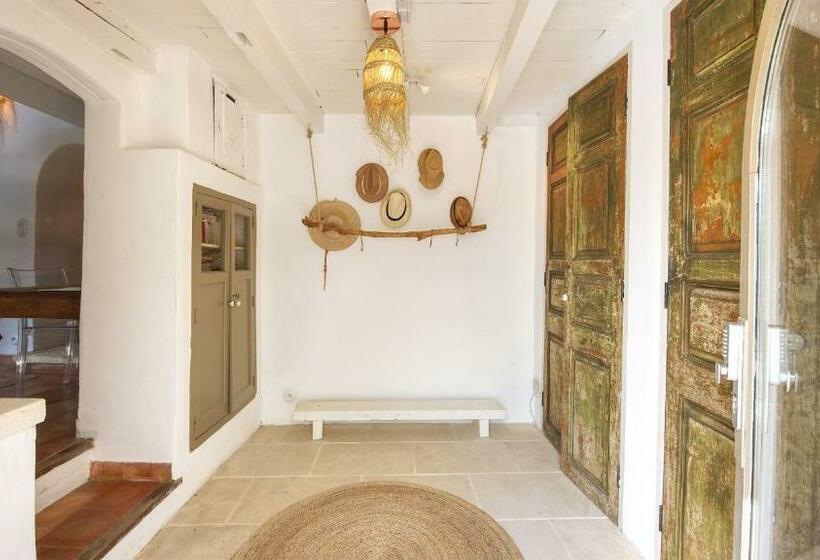 Bed and Breakfast Mas Des Alpilles