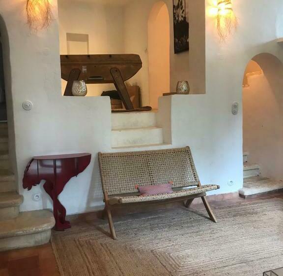 Bed and Breakfast Mas Des Alpilles