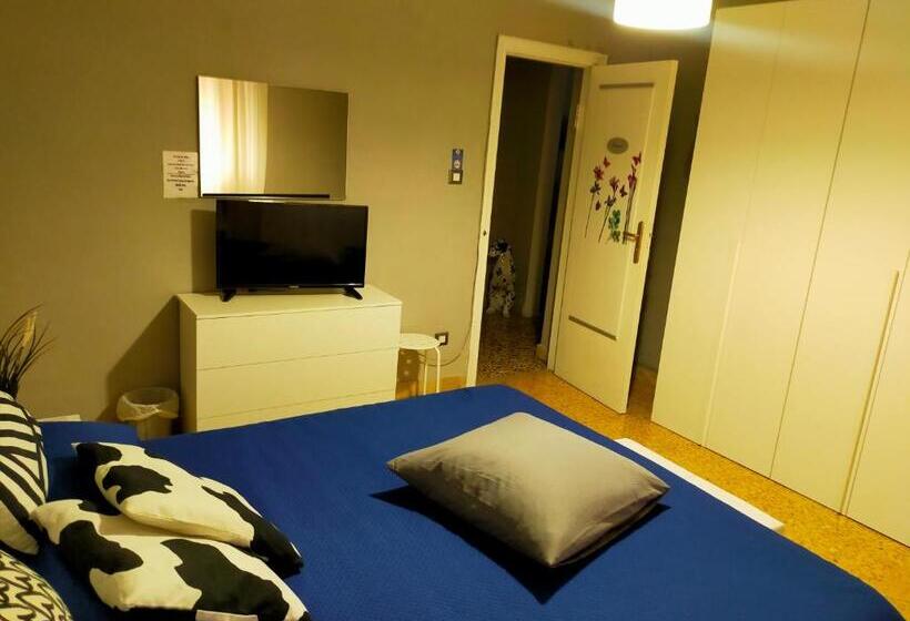 تختخواب و صبحانه Parthenope Rooms