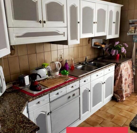 تختخواب و صبحانه Parthenope Rooms