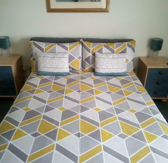 ベッドアンドブレックファースト The Corner House