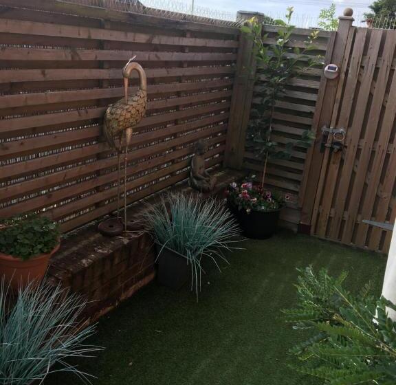 ベッドアンドブレックファースト The Corner House