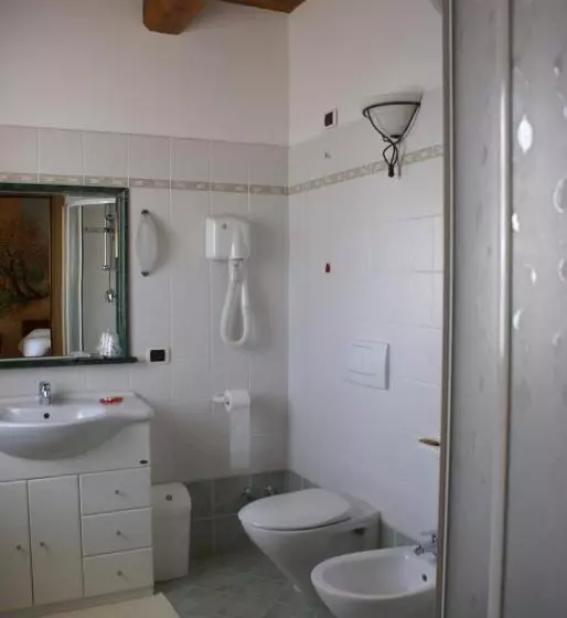 ホテル Agriturismo La Cascina