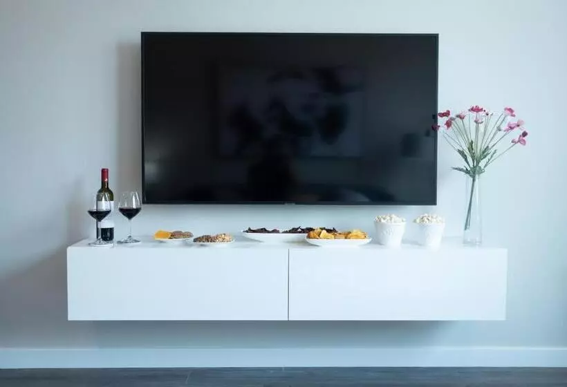 Luxury Furnished Apartments By Hyatus Downtown At Yale
