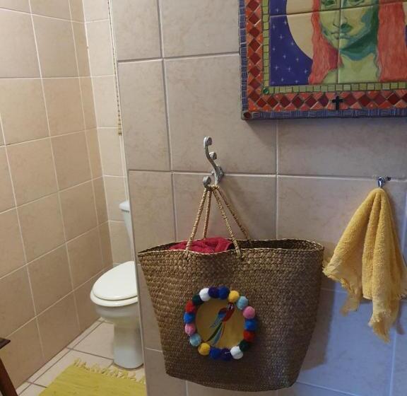 פנסיון B S At Strauss