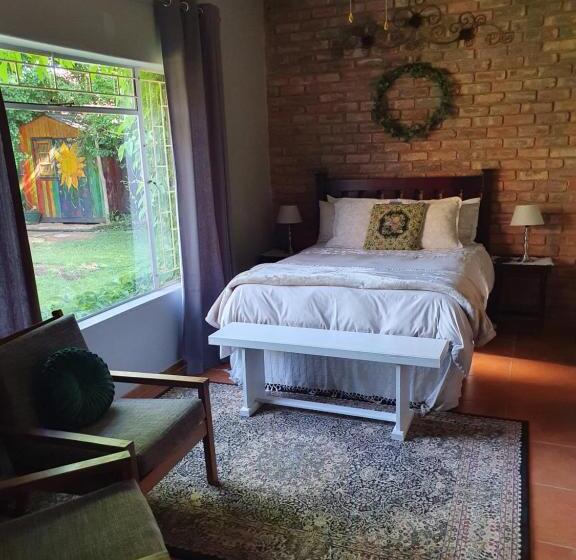 פנסיון B S At Strauss