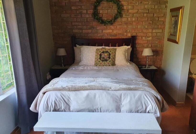 פנסיון B S At Strauss