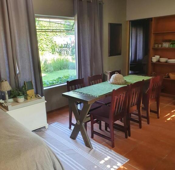 פנסיון B S At Strauss