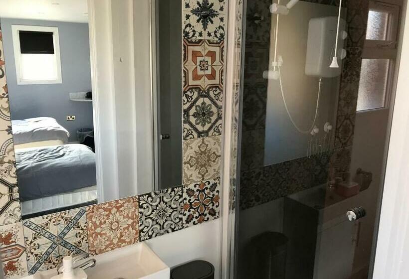 پانسیون Cozy Rooms