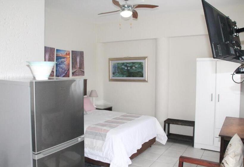 پانسیون Kayamina Guesthouse