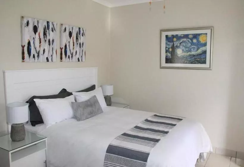 Majatalo Kayamina Guesthouse