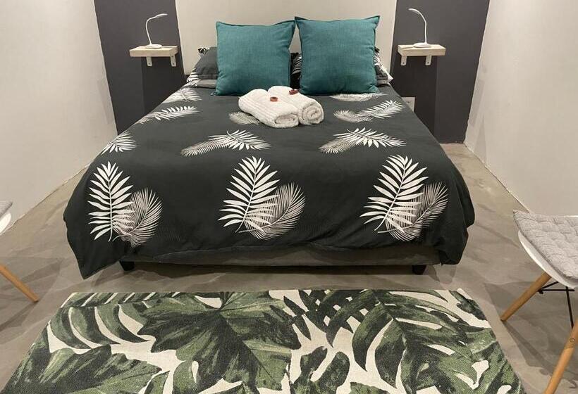 ペンション The Door Rsa Fifty Four