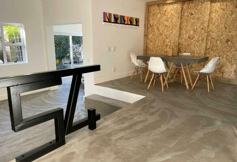 ペンション The Door Rsa Fifty Four