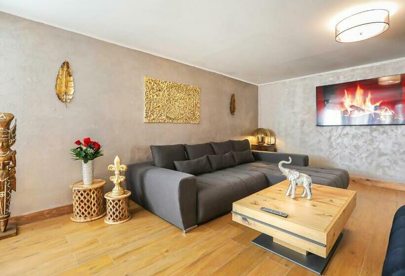 پانسیون Transilvania Mansion