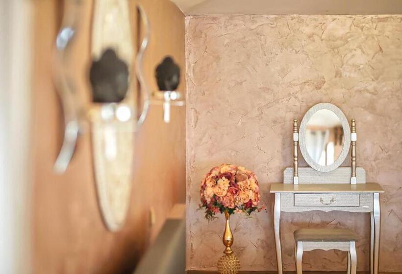 پانسیون Transilvania Mansion