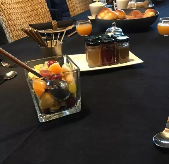 Aamiaismajoitus (B&B) Au Calme De Hosdent