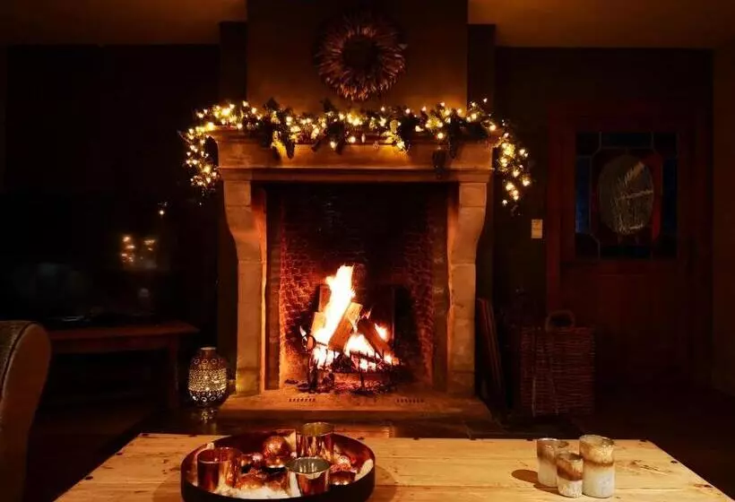 Aamiaismajoitus (B&B) Casa Leone Near Bruges With Jacuzzi & Parking