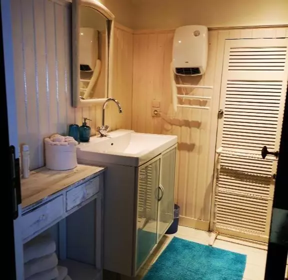 Aamiaismajoitus (B&B) Casa Leone Near Bruges With Jacuzzi & Parking