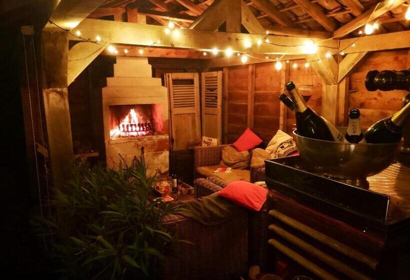 مبيت وإفطار Casa Leone Near Bruges With Jacuzzi & Parking