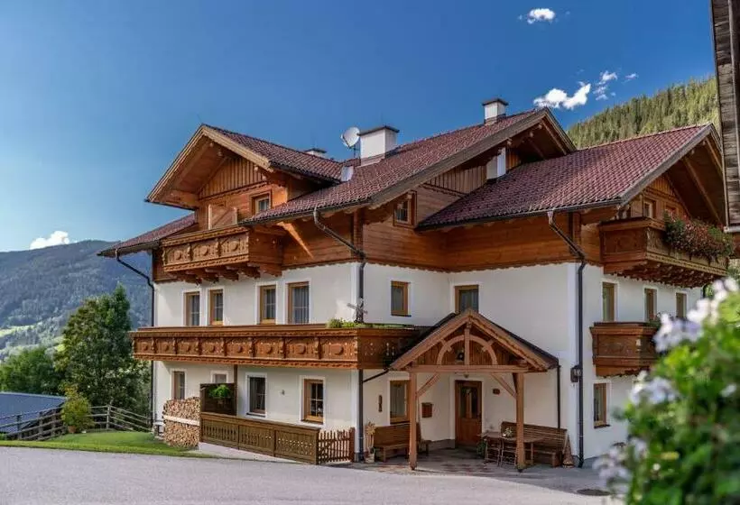 تختخواب و صبحانه Mittergruberhof