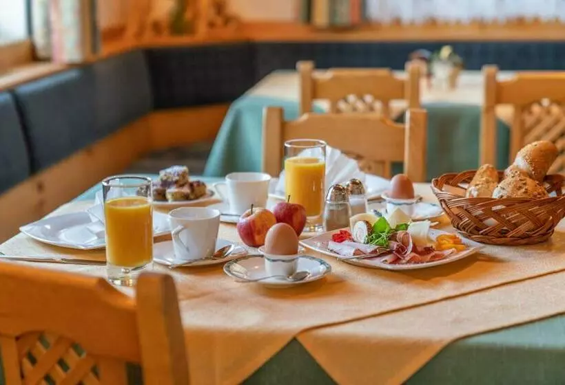 تختخواب و صبحانه Mittergruberhof