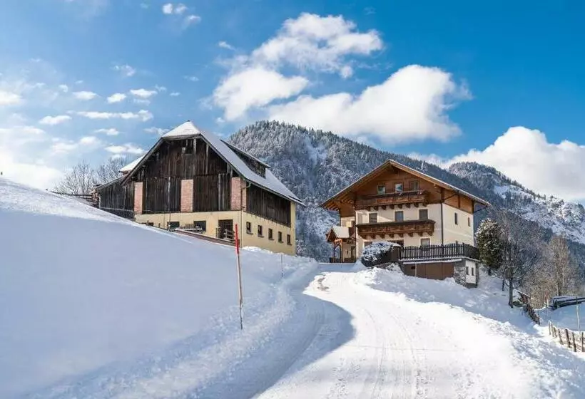 تختخواب و صبحانه Mittergruberhof