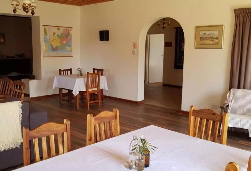 Majatalo Carlton Heights Guesthouse