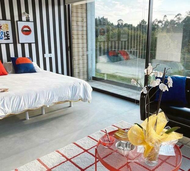 پانسیون Glass Cube