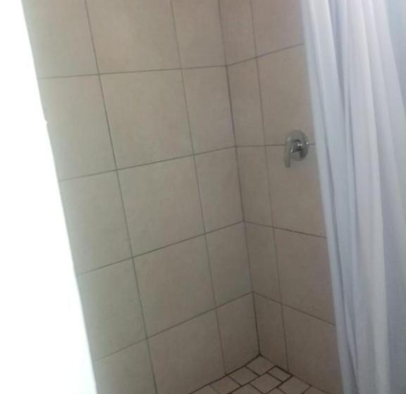 بنسيون Lisokhanya Guesthouse