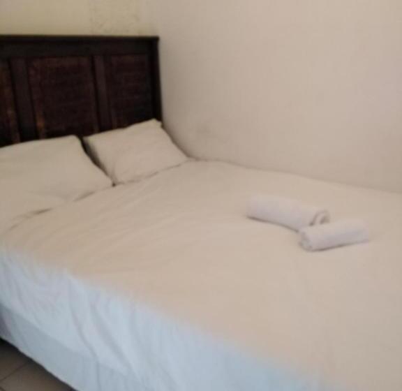 بنسيون Lisokhanya Guesthouse