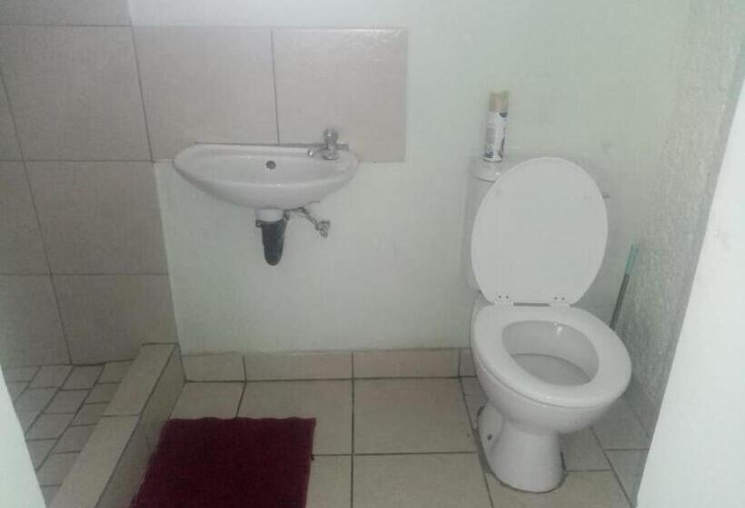 بنسيون Lisokhanya Guesthouse