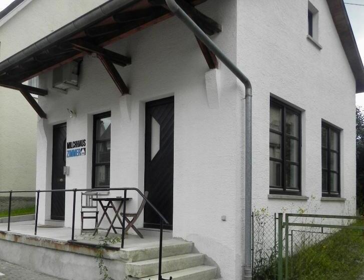 פנסיון Milchhaus Zimmer   Tiny House