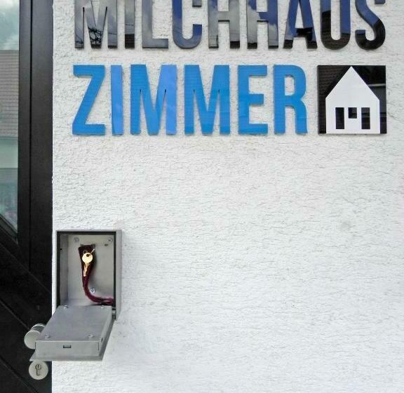 פנסיון Milchhaus Zimmer   Tiny House