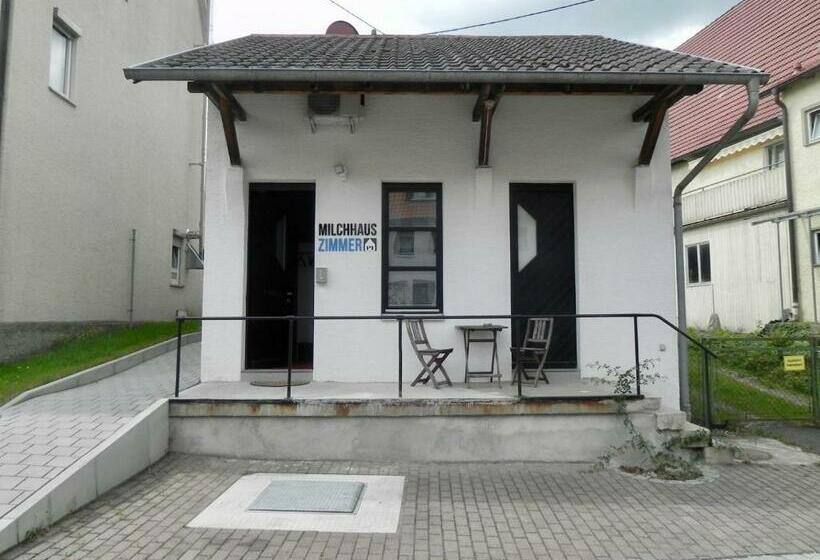 פנסיון Milchhaus Zimmer   Tiny House