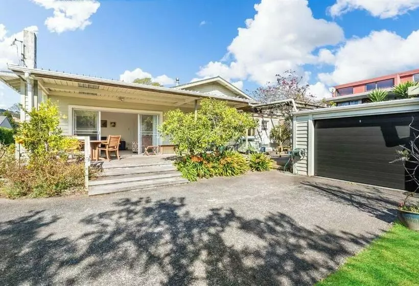 School Lane B&b Wr