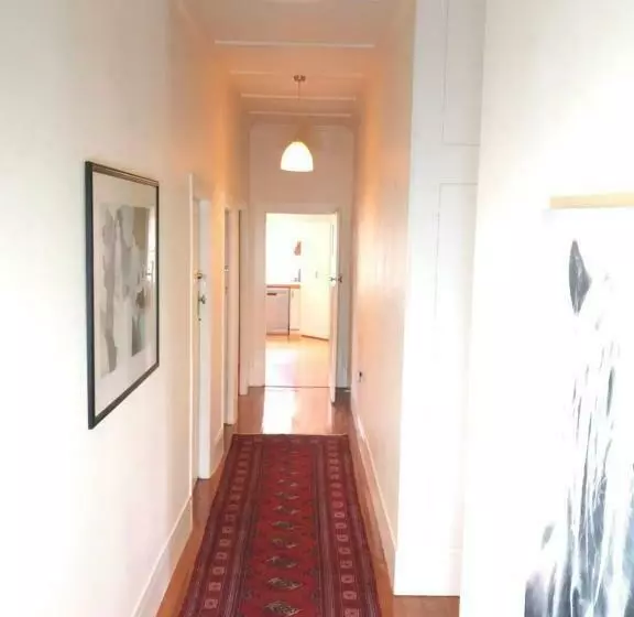 School Lane B&b Wr