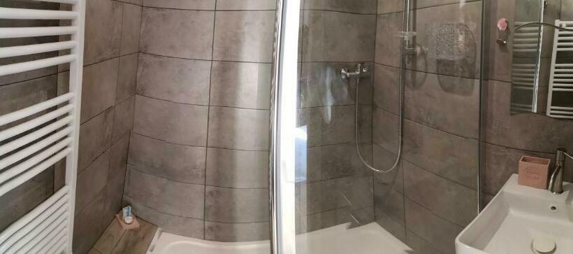 ベッドアンドブレックファースト Au Gué Du Bois