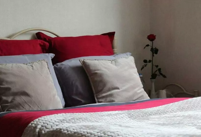 ベッドアンドブレックファースト Chantonnay 2 Chambres Privées Pour 4 Personnes