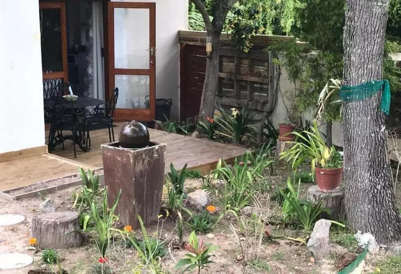 ベッドアンドブレックファースト Cul De Sac   Accommodation