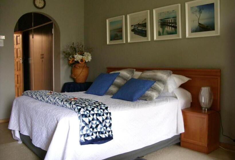 Bed and Breakfast Little Umhlanga. Sunflower Suite