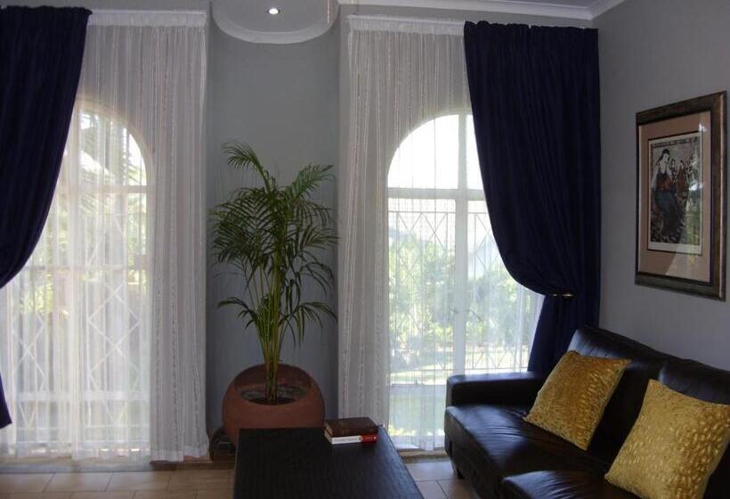 Bed and Breakfast Little Umhlanga. Sunflower Suite