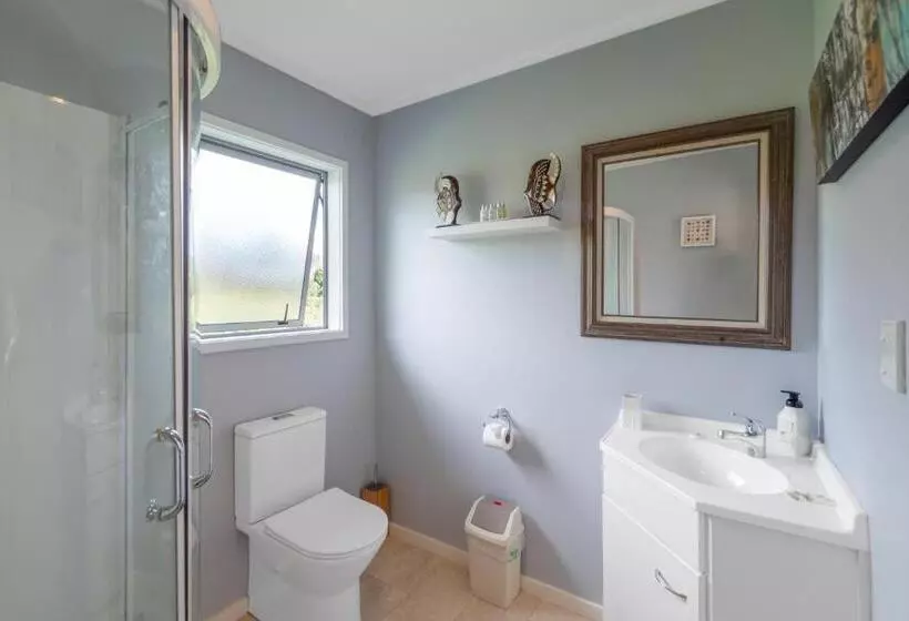 Aamiaismajoitus (B&B) Pukeko Nest