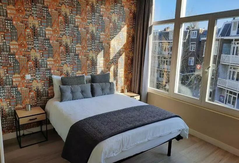 تختخواب و صبحانه Roomwest